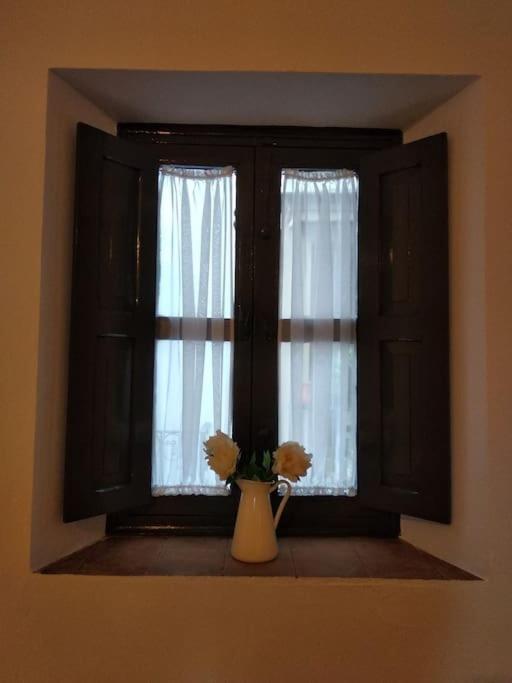 Apartamento Con Patio Sevillano Экстерьер фото
