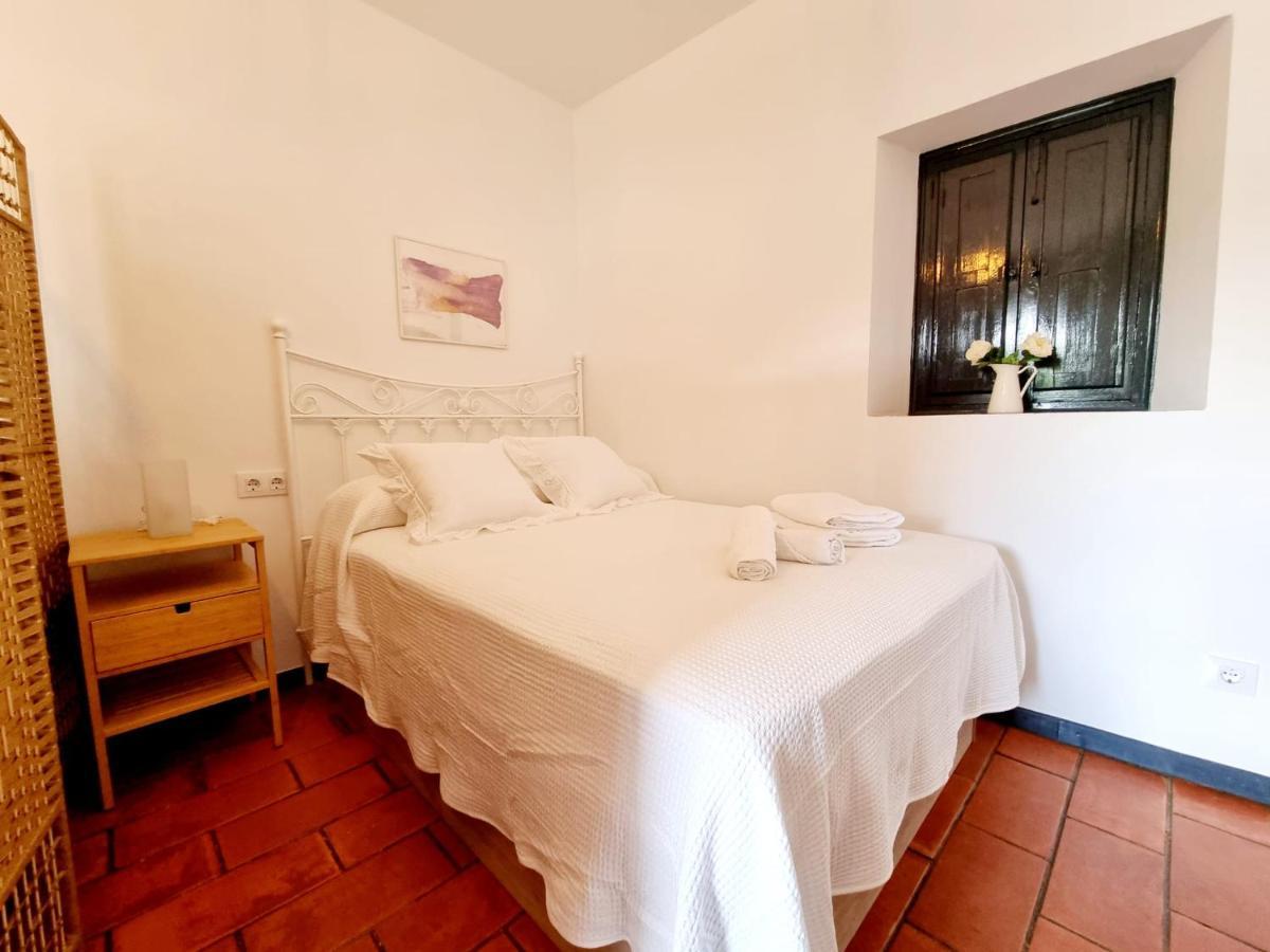 Apartamento Con Patio Sevillano Экстерьер фото